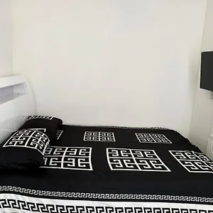  Bed & Breakfast Y2